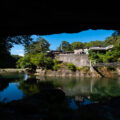 奇岩が連なるその景色は、険しさより美しさを感じる。福島県南会津「塔のへつり」